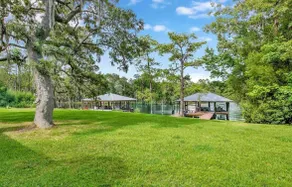 Riverfront Getaway for 16 w/ Boathouse & Launch - Image 4