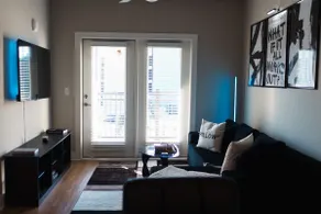 Modern Atlanta Oasis - Image 5