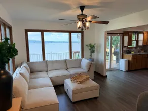 Sweetwater Retreat – Breathtaking Waterfront Views - Image 1