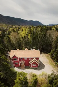 Chalet Hot Tub, 3BR Fireplace, Resort & Golf Views - Image 2