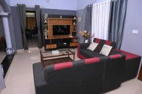 Ebbey's Villa - Image 2