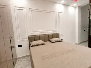 Luxury Studio • Smart TV • Workspace •Metro. - Image 5