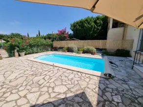 Bright cozy space - Balcony and shared pool - Image 4