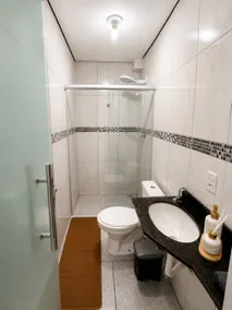 104 Compact Apartment, Privacy and Good Location - Image 5