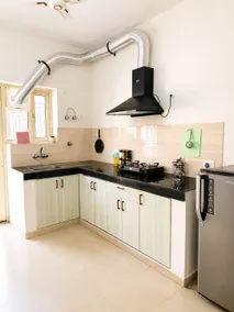 RMR Homestays Ultra Luxury 2BHK Near Prem Mandir - Image 4