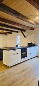 Beautifully converted barn with 15 beds - Apartment 4 - Image 4
