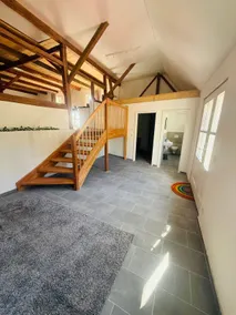 Beautifully converted barn with 15 beds - Apartment 4 - Image 5