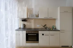 Cozy getaway with fantastic mountain views - Image 4