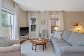 Heaton's Haven Suite B - Image 2
