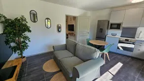 Charming F2 with private garden and jacuzzi spa - Image 5