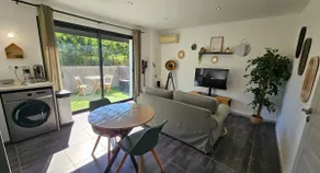 Charming F2 with private garden and jacuzzi spa - Image 2