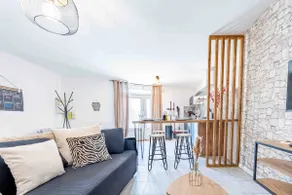 Trèbes Getaway with Air Conditioning and Wi-Fi - Image 3