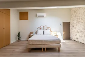 Rosa's house of angles - Image 4