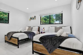 Miami Oasis | Heated Pool | Firepit 15 Min Beach - Image 5