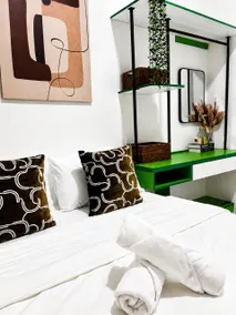 2BR IUS SOHO 1 Min UTP | Wifi + Netflix + Parking - Image 2
