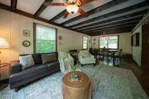 Charming Creekside Villa with Hot tub - Image 2