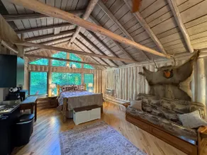 Northern Lights Retreat Little Cabin - Image 2