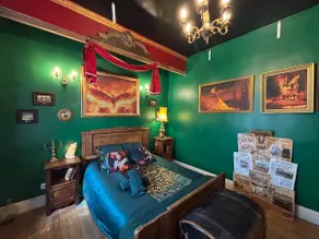 La Demeure des Reliques | Magical House & Movie Theater - Image 4