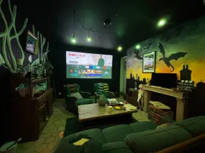 La Demeure des Reliques | Magical House & Movie Theater - Image 5