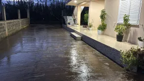Airport Garden Retreat - Image 4
