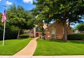 Lakeview, Private Pool, Resort-Style Backyard - Image 2