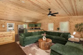 Major's Retreat, Hot Tub, Sauna, Games, Near Bryce - Image 4