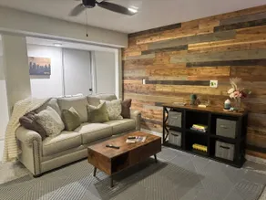 Line Creek Retreat - Gateway To KC's Attractions - Image 5