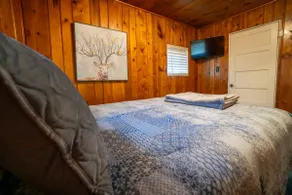 Jim's Place - Image 4