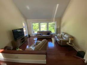 Quiet cozy retreat with walk to the beach - Image 3