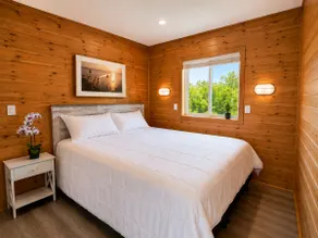 Prince Edward County Lake + Beach Getaway! 8 Rooms - Image 5