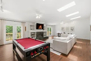 Aviation & Arcade: Charming Vintage Stay in ATL - Image 2