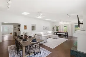 Aviation & Arcade: Charming Vintage Stay in ATL - Image 4