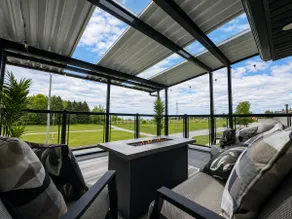 Villa near Beach & Trails- BBQ/ Games/ Lakeview - Image 4