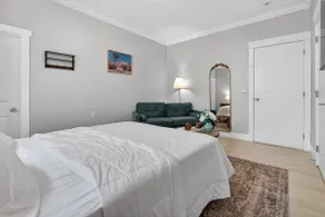 Quiet Private Suite with Charm Close to Highway - Image 3