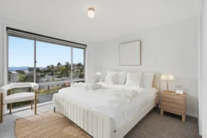 Mountain View Retreat | BBQ, Balcony & Parking - Image 4