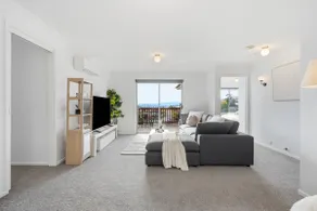Mountain View Retreat | BBQ, Balcony & Parking - Image 5