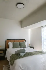 One Bed Centrally Located in Phoenix - Image 4