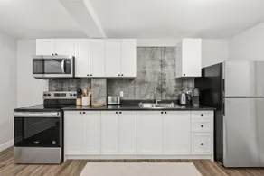Dartmouth Apartment (Woodlawn 102) - Image 5