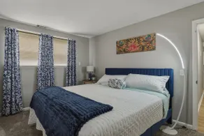 Fresh Corning Flat | Near CMOG/Gaffer, Pet OK - Image 2