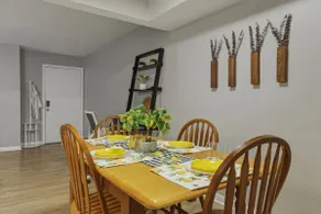 Fresh Corning Flat | Near CMOG/Gaffer, Pet OK - Image 4