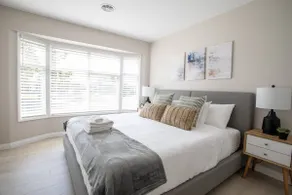 Single-Story 4BR Home | Sleeps 8 | 2 Ensuites - Image 4