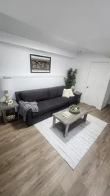 Cozy Couchiching Hideaway - Image 2