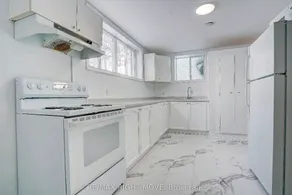Cozy Couchiching Hideaway - Image 3