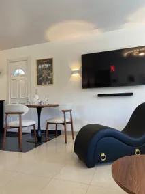 Suite 99 for two~Pool & Spa - Image 5