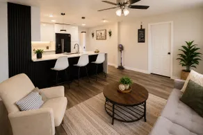 Modern Family Home near Airport• Beach•Cruise Port - Image 2