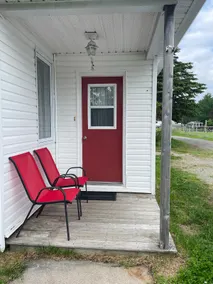 Crisby’s Vacation Home - Image 2