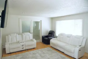 Spacious Home | Gazebo · BBQ · Full Kitchen · 3BR - Image 2