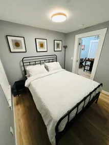 Designer Retreat | 100” TV · Walk to UO & Downtown - Image 2