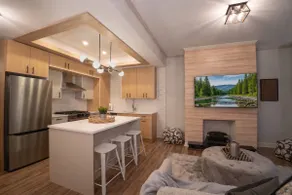 Near Zoo & Beach • Reading Nook + Parking - Image 3