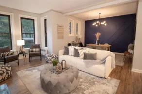 Near Zoo & Beach • Reading Nook + Parking - Image 2